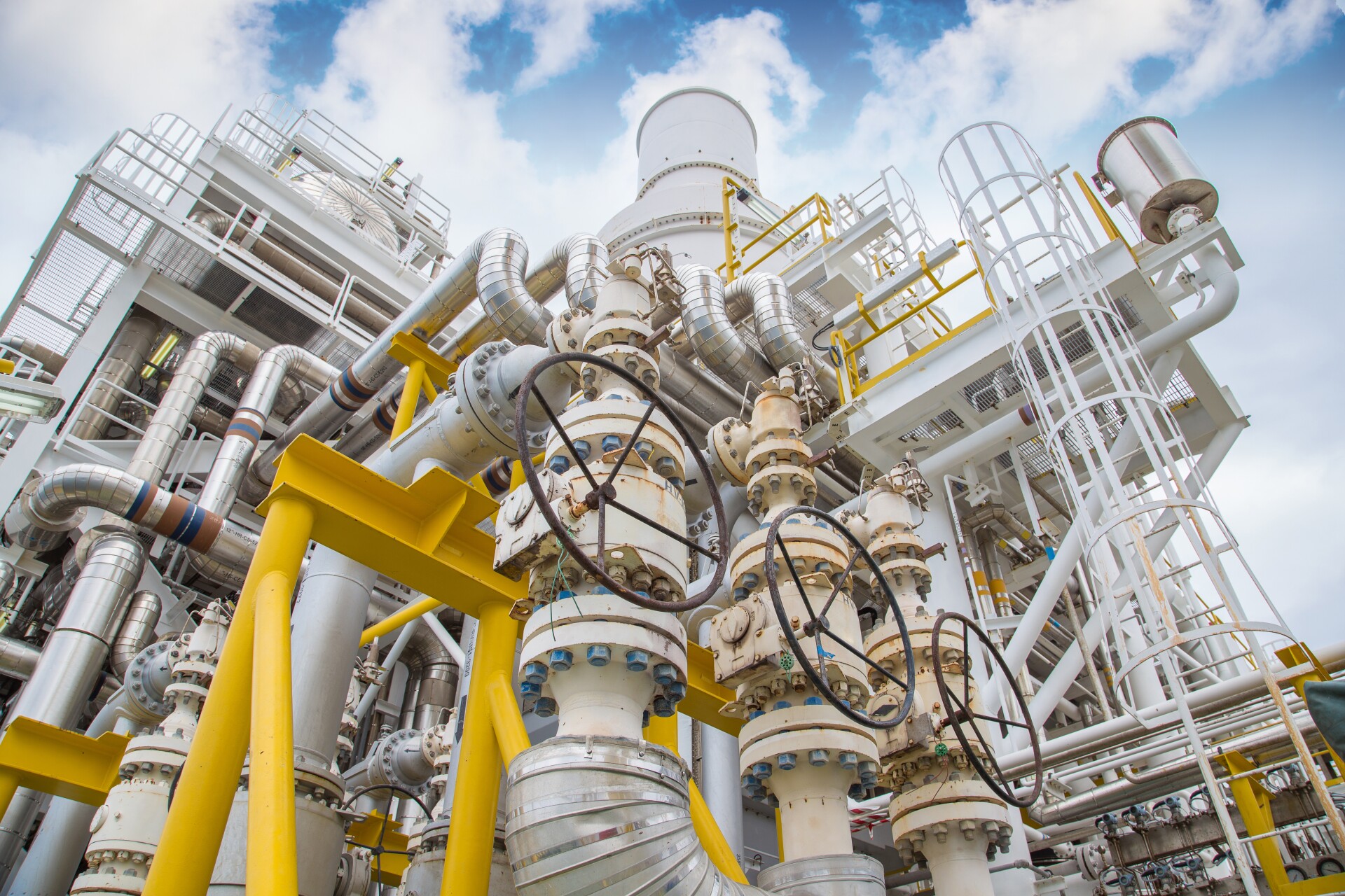  Azar Oil Field